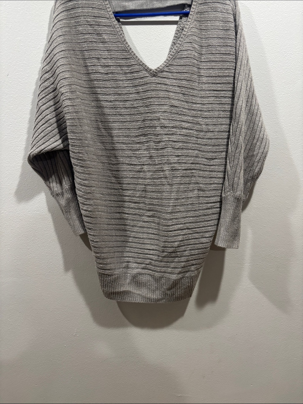 New York & Company Men's Ribbed V-Neck Sweater - Light Gray
